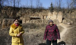 在地里干活他要了我